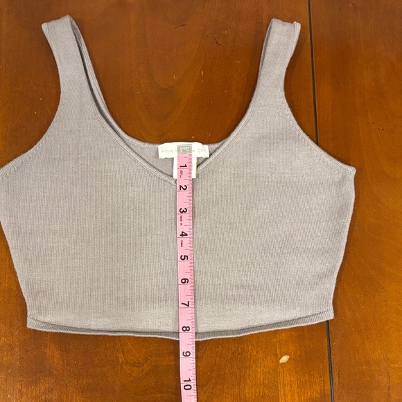 House of Harlow 1960 Gray V-Neck Crop Top - Picture 4 of 7
